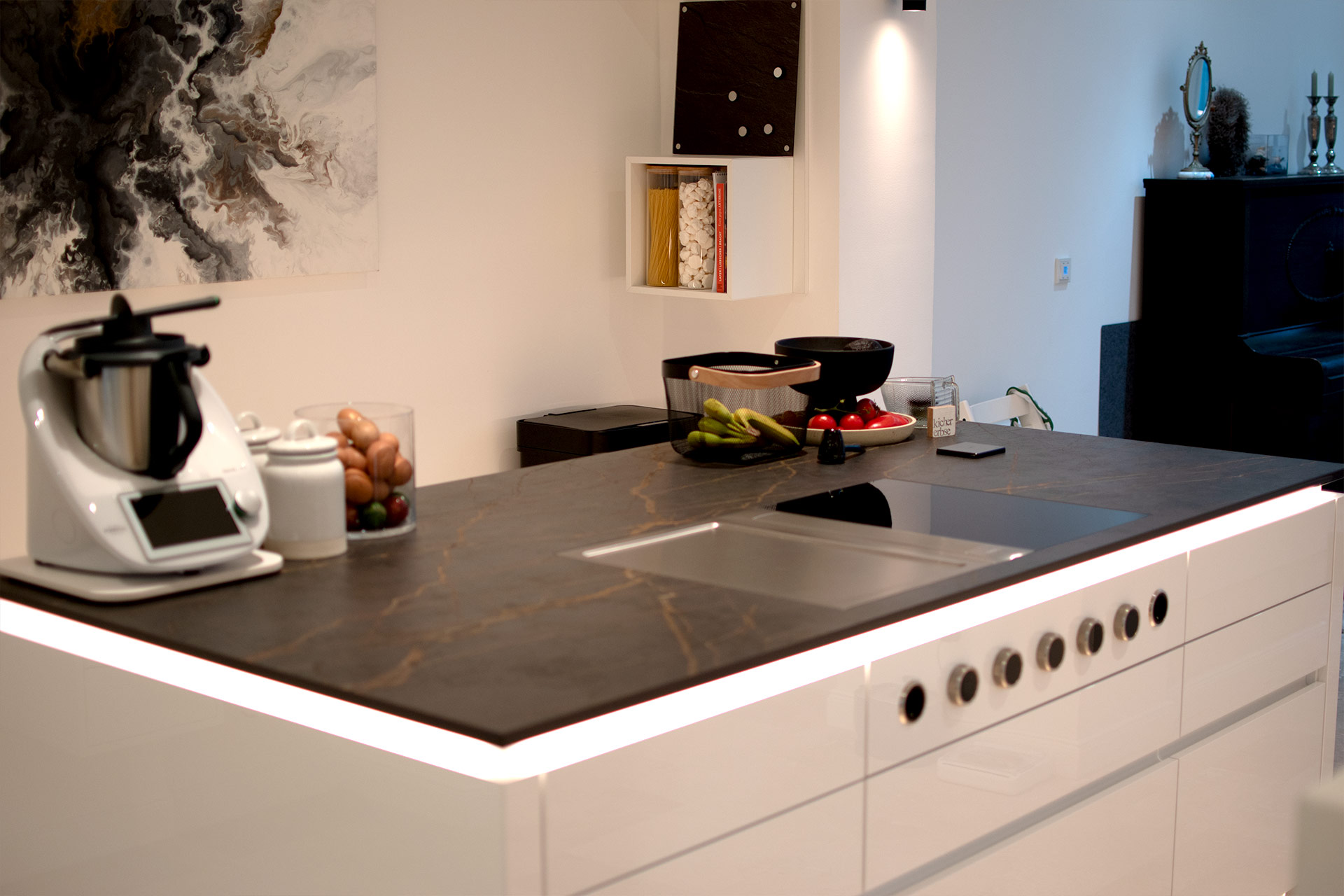 ReferenzfotosF7 Referenzfoto Arbeitsplatteninsel