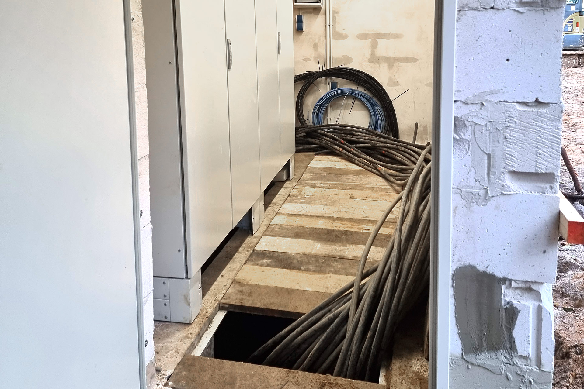 ReferenzfotosF9 Referenzfoto Zuleitungen